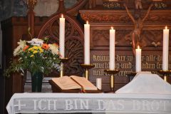 Altar_Detail